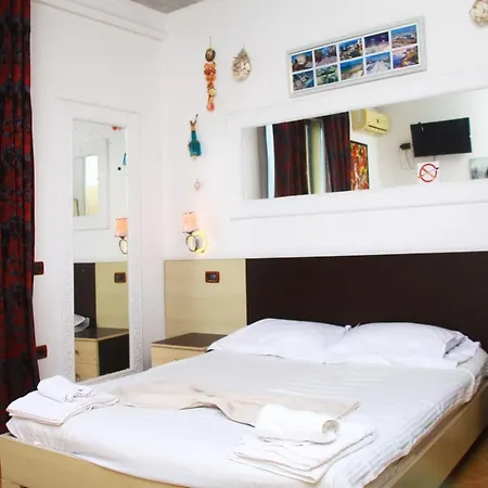 Appartamento Edurres Beachfront Studio 2 Durrës