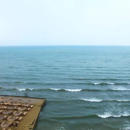 Edurres Beachfront Studio 2 Appartamento Durrës