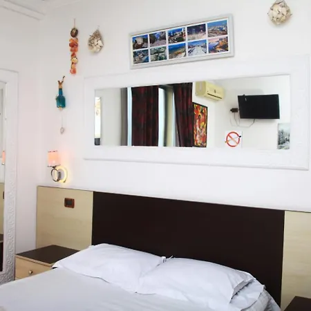 Edurres Beachfront Studio 2 *